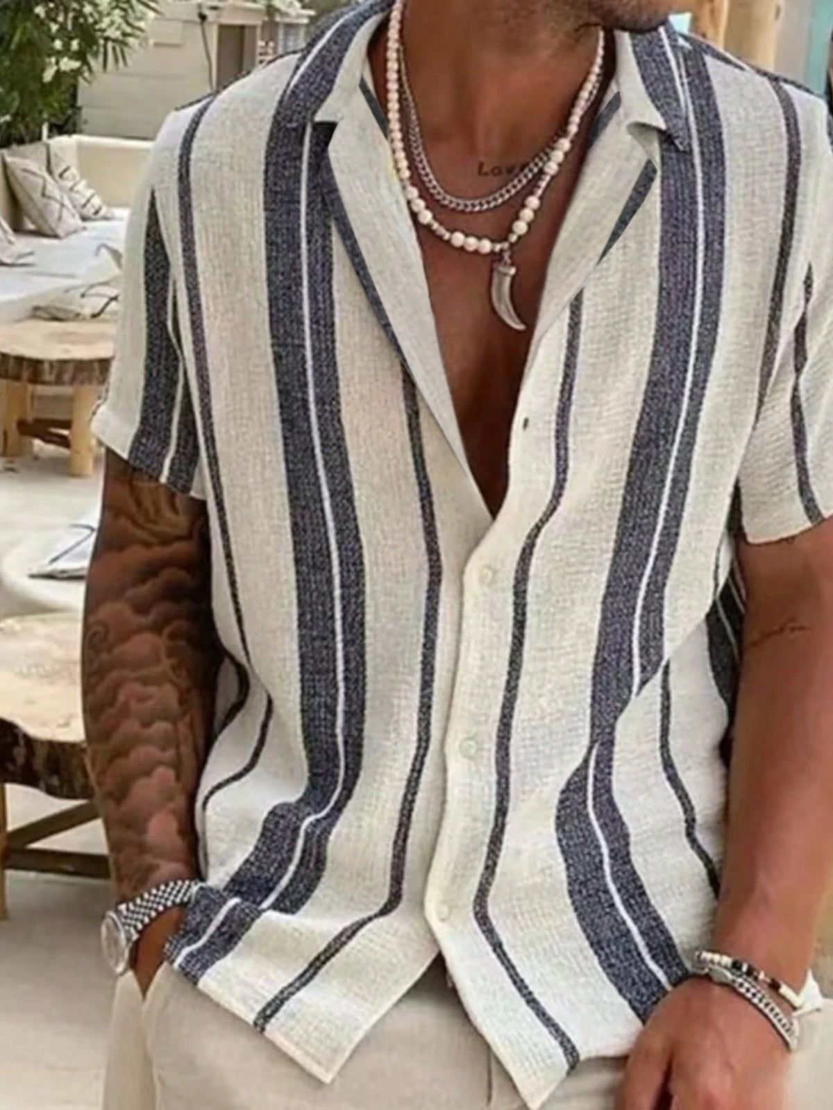 Men's Striped Button-Down Short Sleeve Shirt