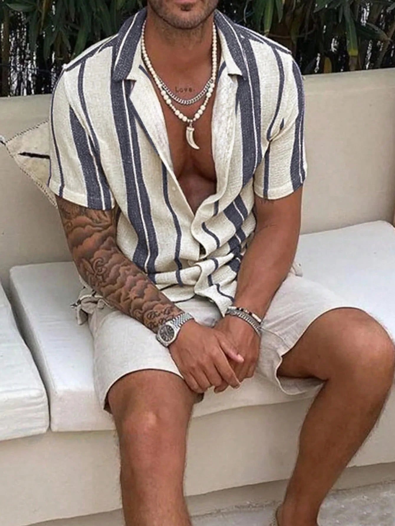 Men's Striped Button-Down Short Sleeve Shirt