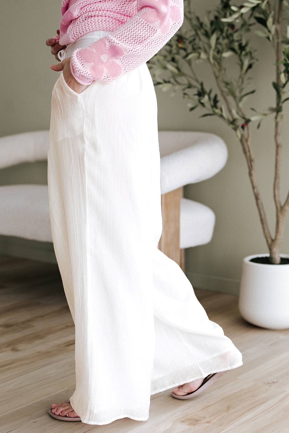 women's White Casual Tie Waist Pleated Wide Leg Pants
