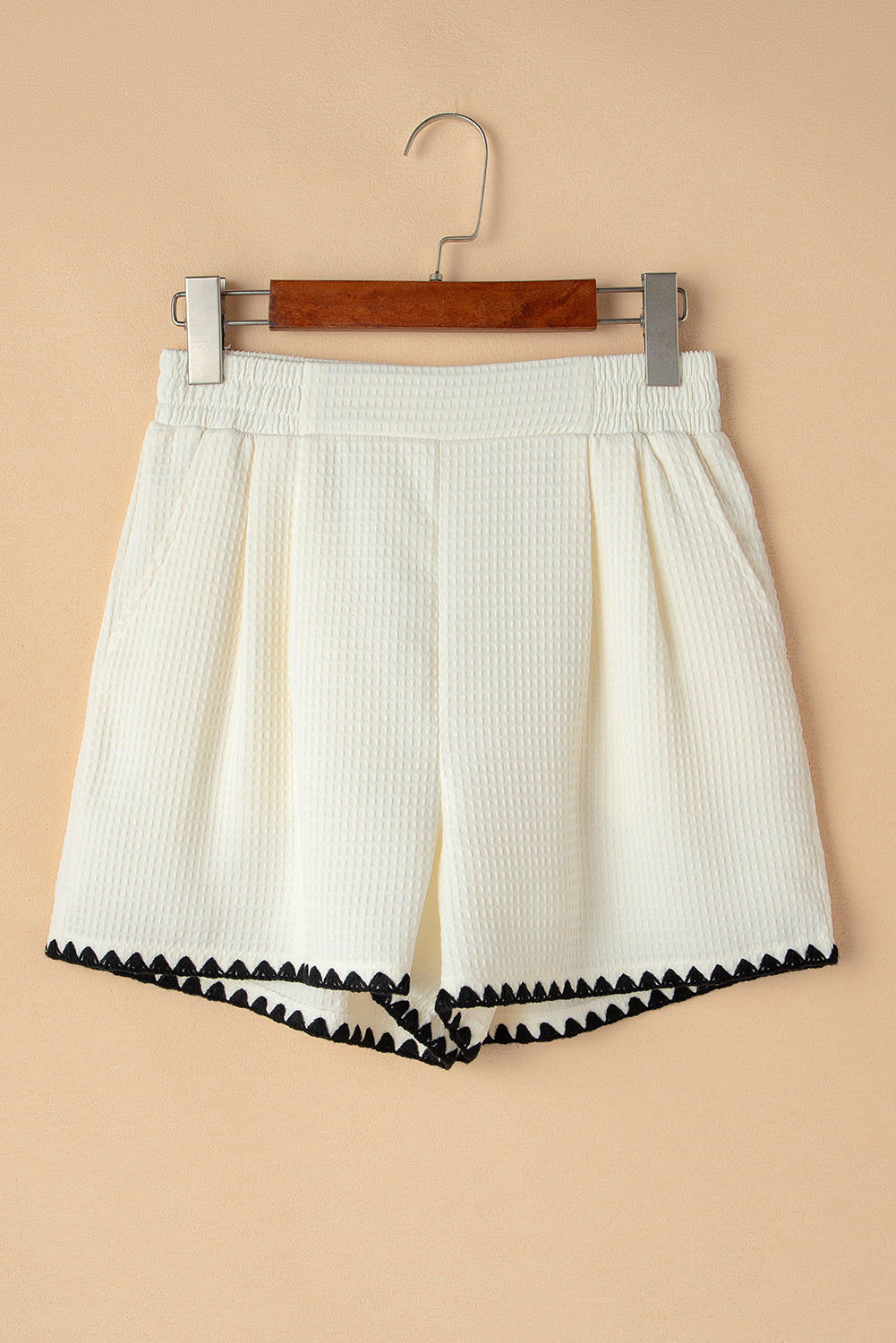women's White Waffle Texture Contrast Ricrac Hemline Casual Shorts