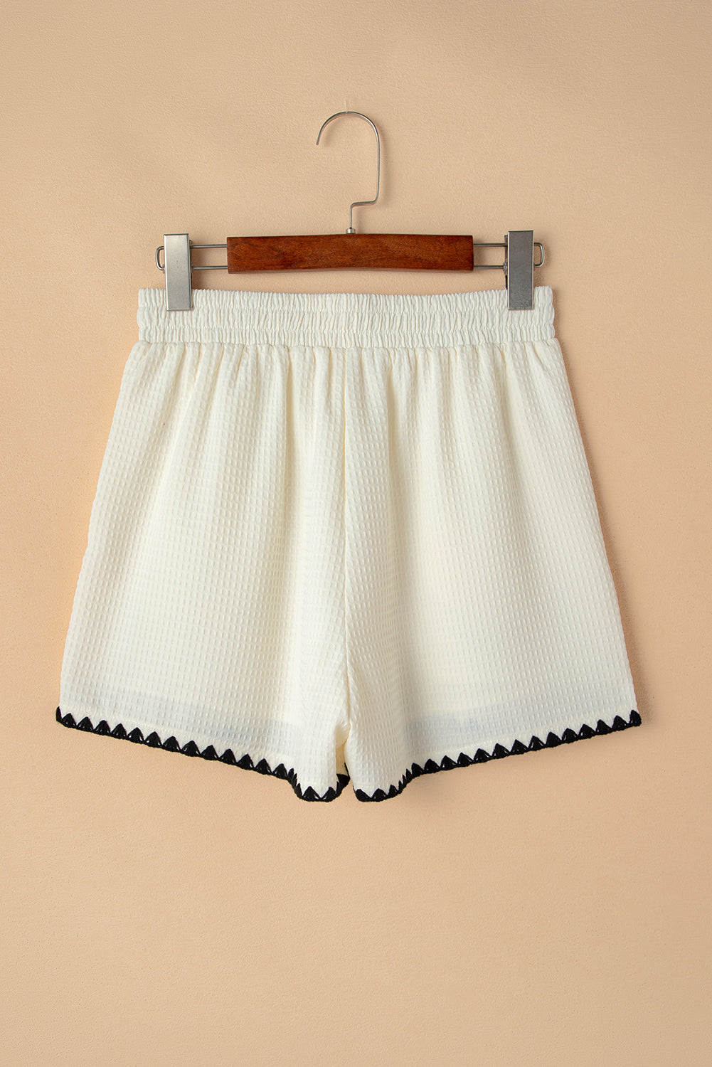 women's White Waffle Texture Contrast Ricrac Hemline Casual Shorts